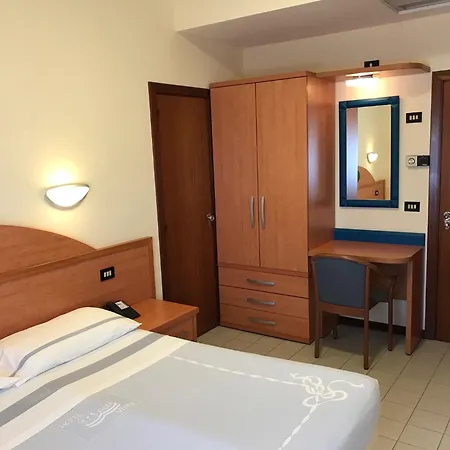 Hotel Costa Verde Pineto Exterior photo