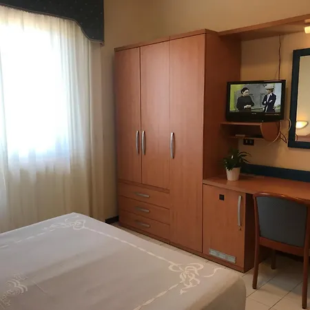 Hotel Costa Verde Pineto Exterior photo