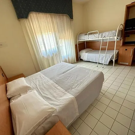 Hotel Costa Verde Pineto Exterior photo