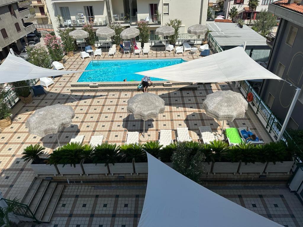 Costa 3*