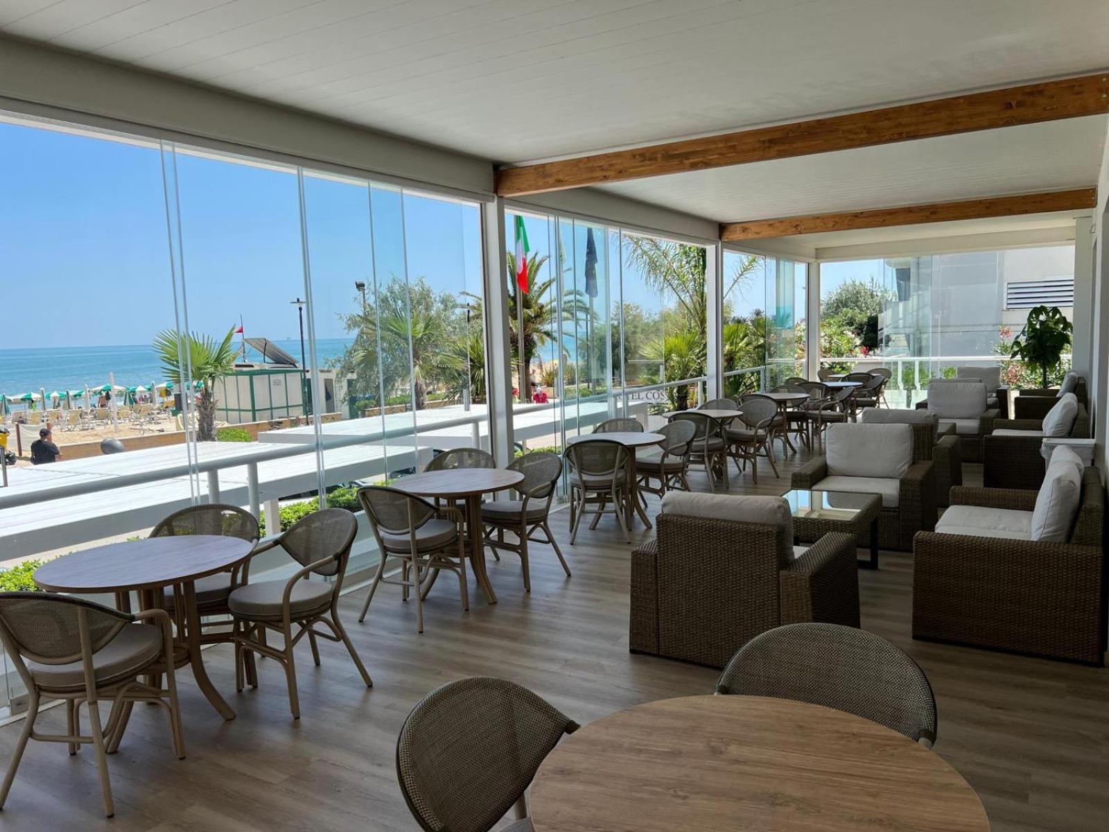 Costa Hotel