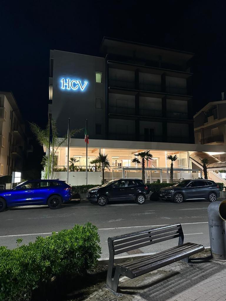 Costa 3* Pineto