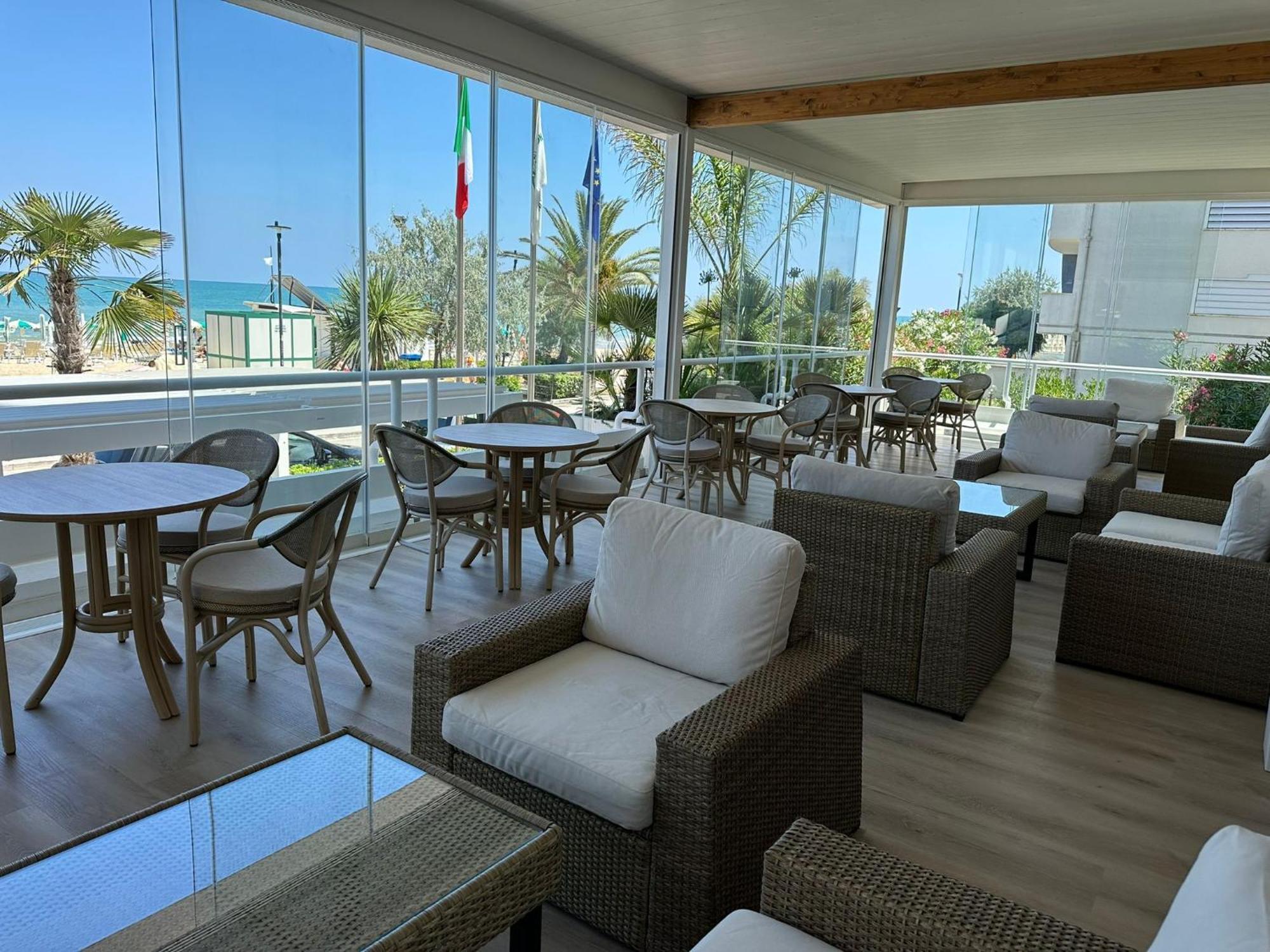 Costa Hotel 3*