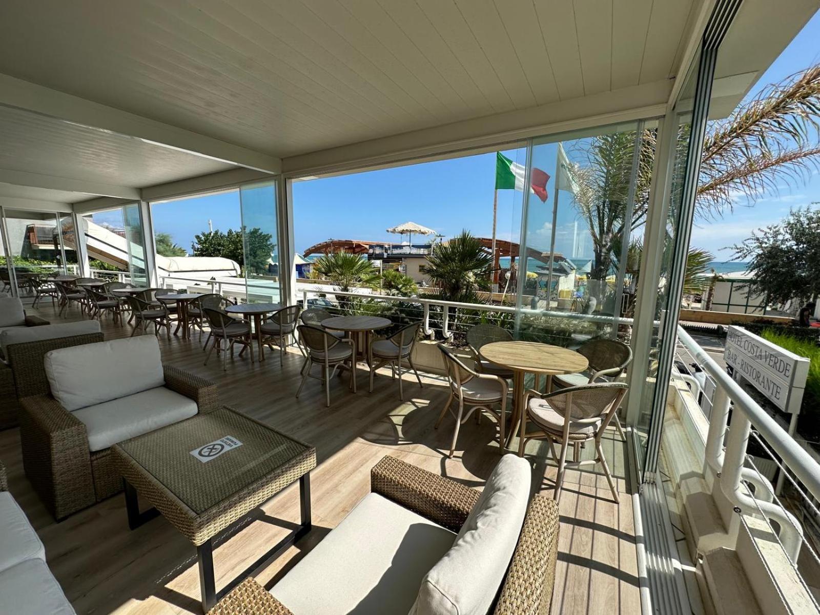 Costa Hotel 3*