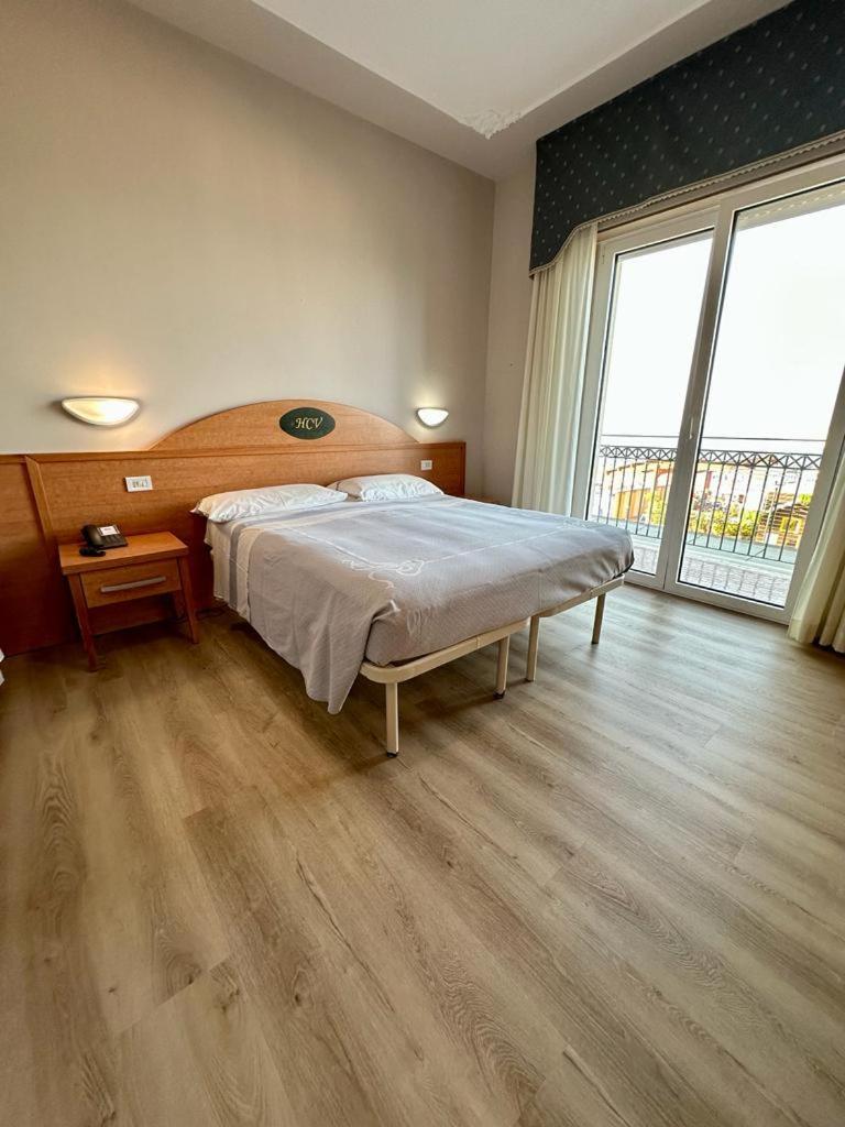 Costa Hotel